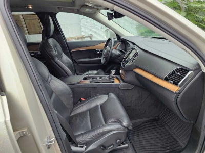 2016 Volvo XC90 T6 Inscription