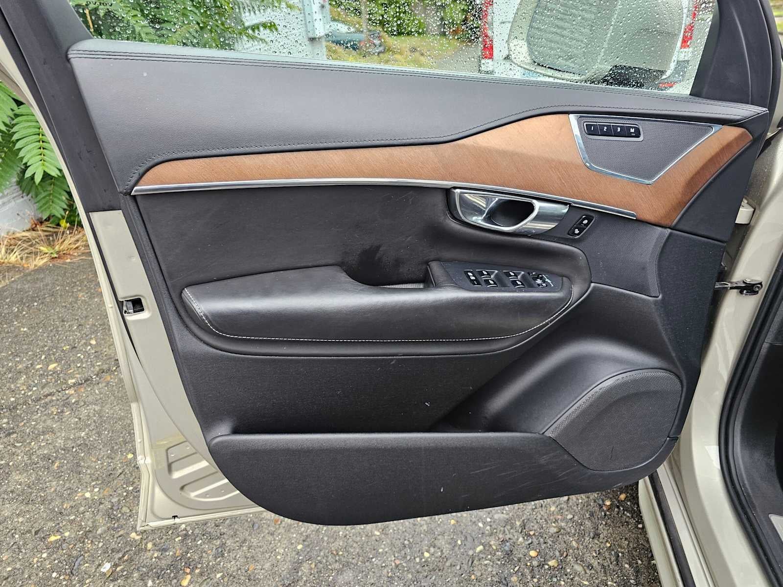 2016 Volvo XC90 T6 Inscription