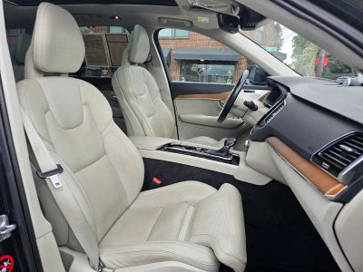 2017 Volvo XC90 Inscription