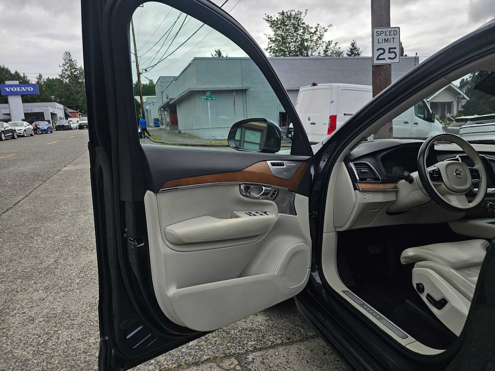 2017 Volvo XC90 Inscription