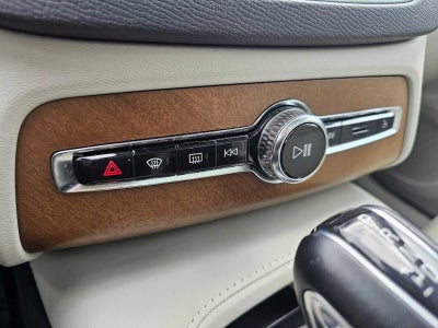 2017 Volvo XC90 Inscription