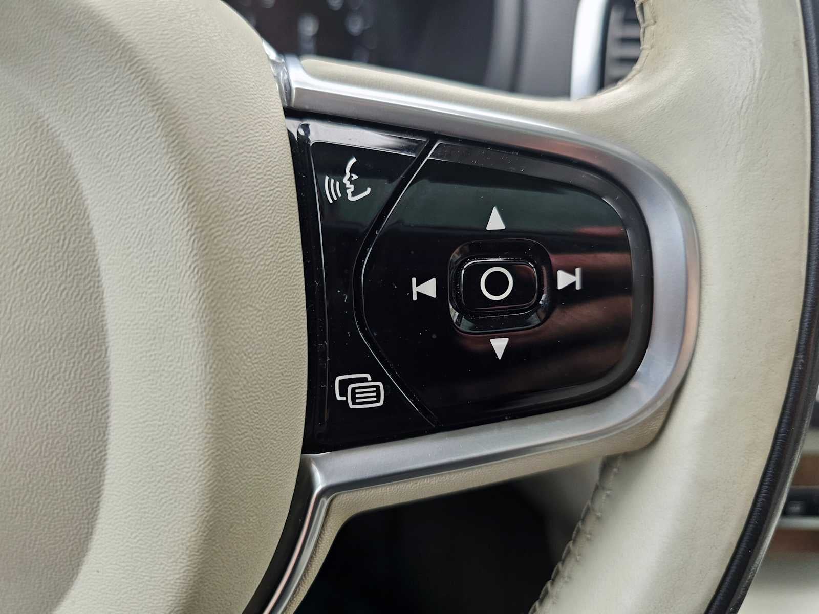 2017 Volvo XC90 Inscription