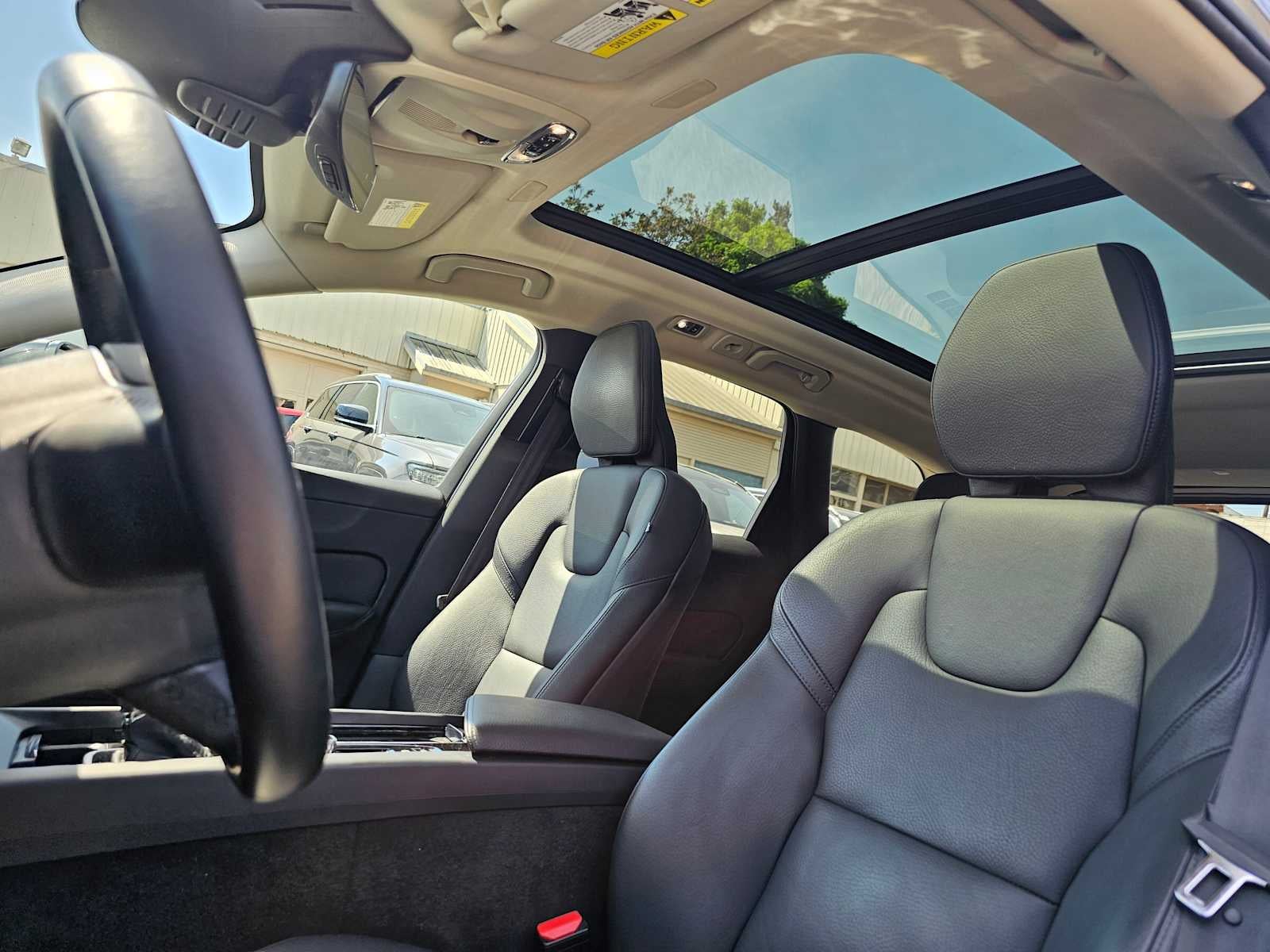 2019 Volvo XC60 Momentum