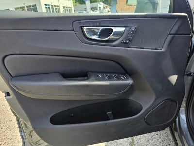 2019 Volvo XC60 Momentum