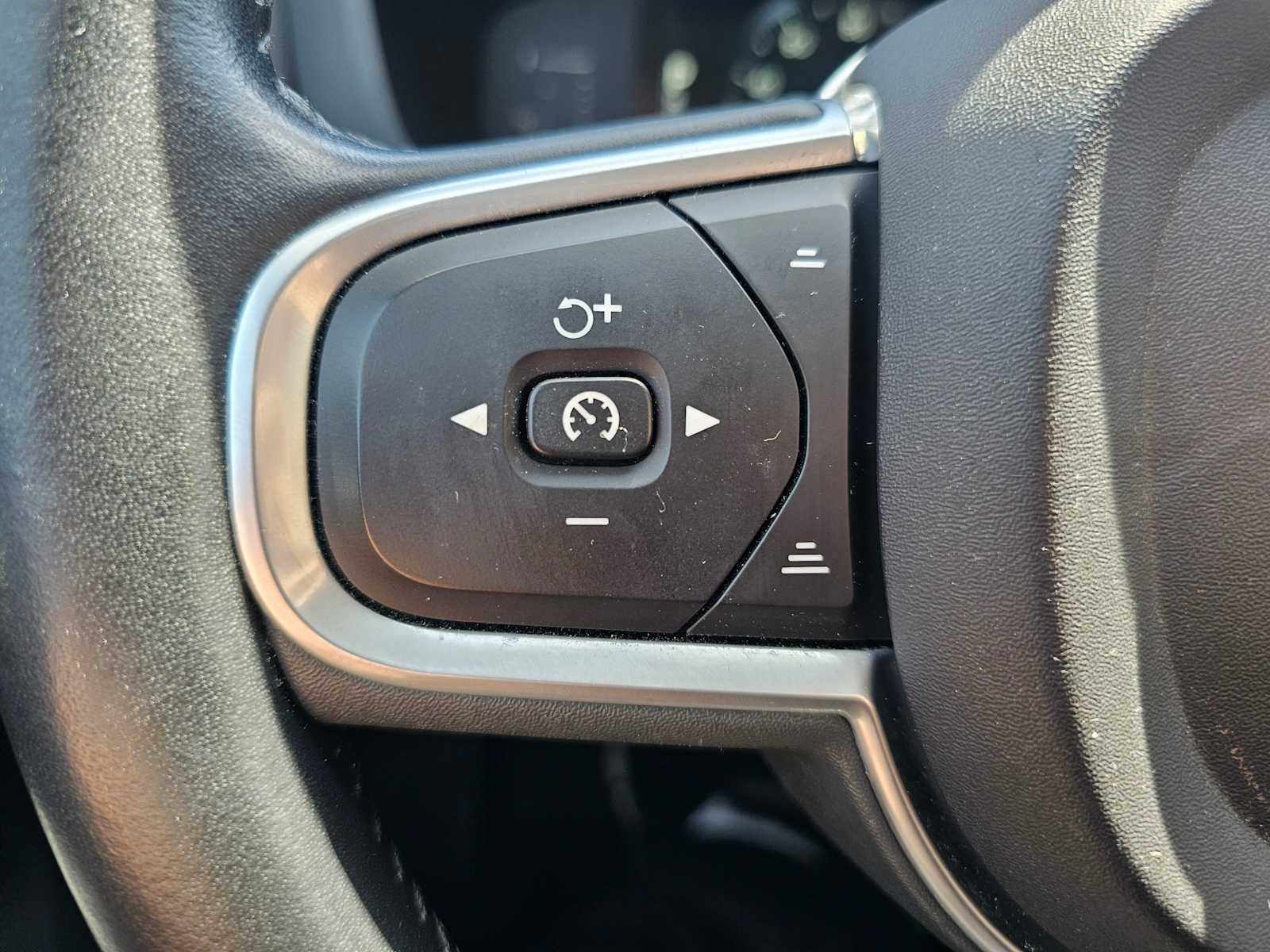 2019 Volvo XC60 Momentum