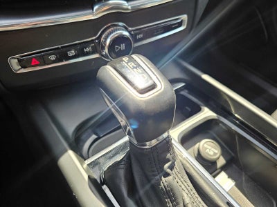 2019 Volvo XC60 Momentum