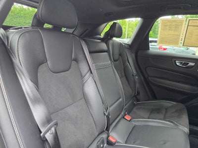 2018 Volvo XC60 R-Design