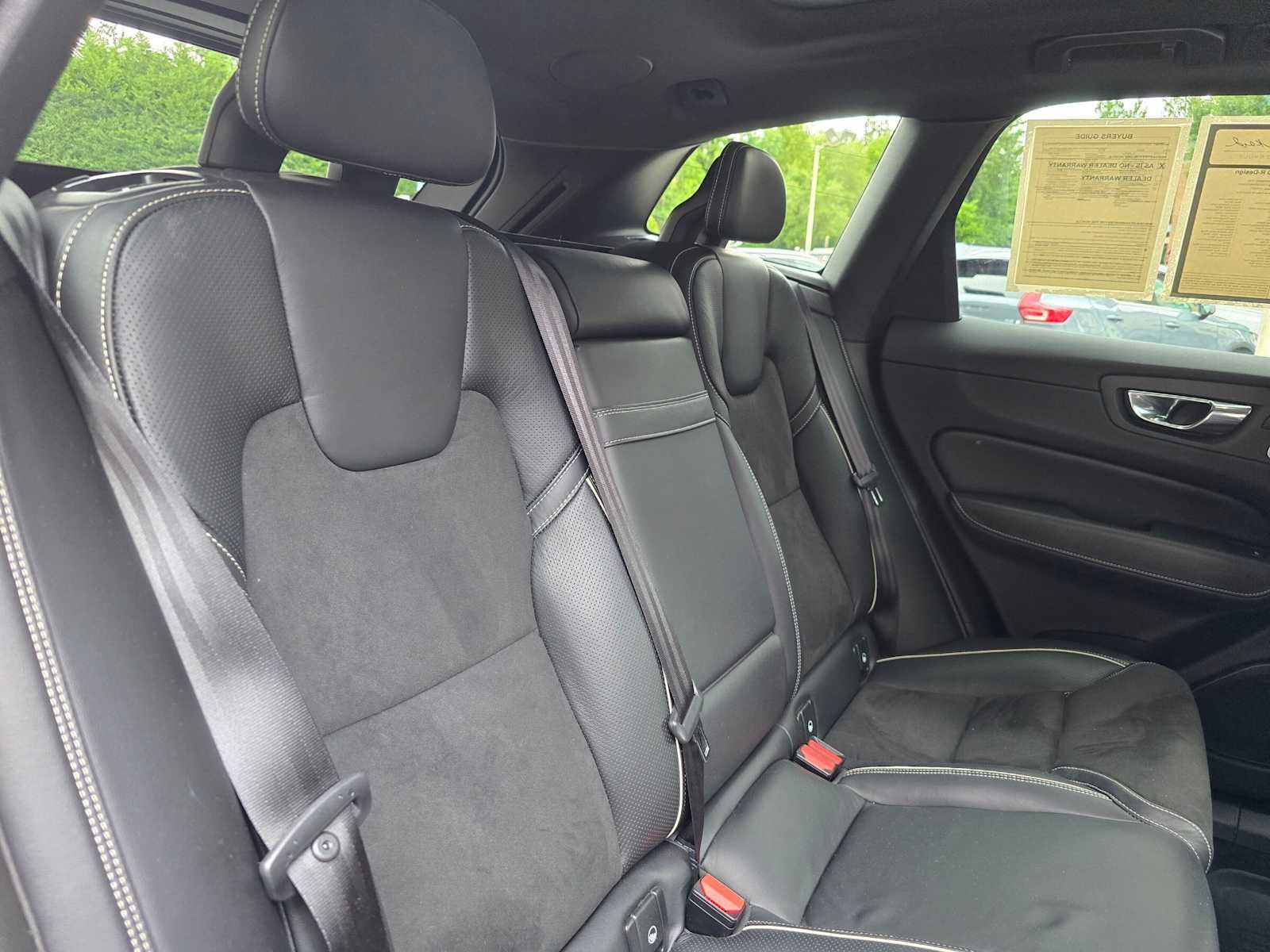 2018 Volvo XC60 R-Design