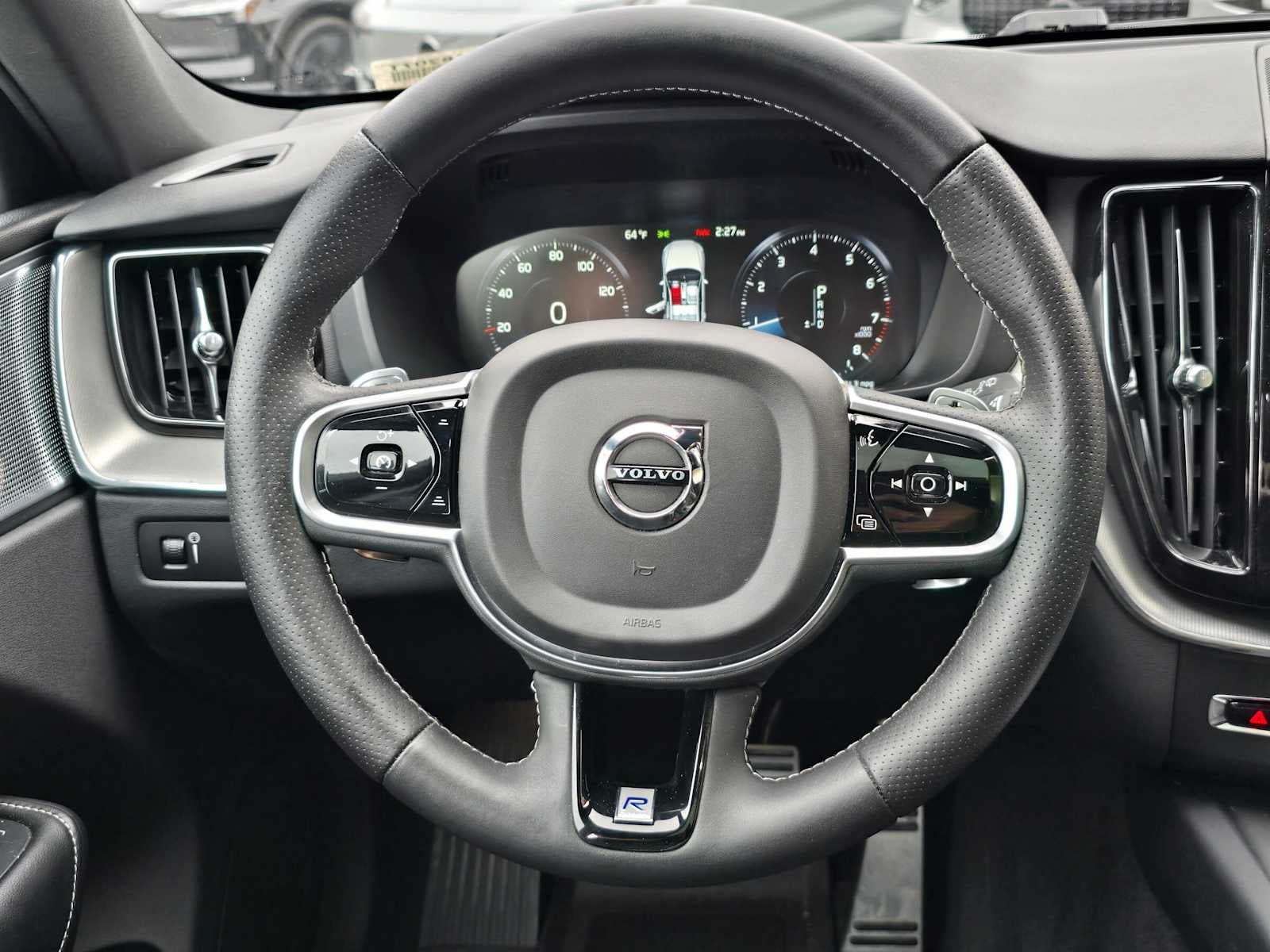 2018 Volvo XC60 R-Design