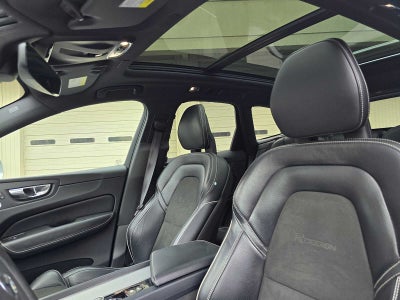 2018 Volvo XC60 R-Design