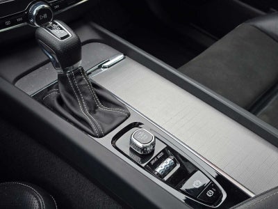 2018 Volvo XC60 R-Design