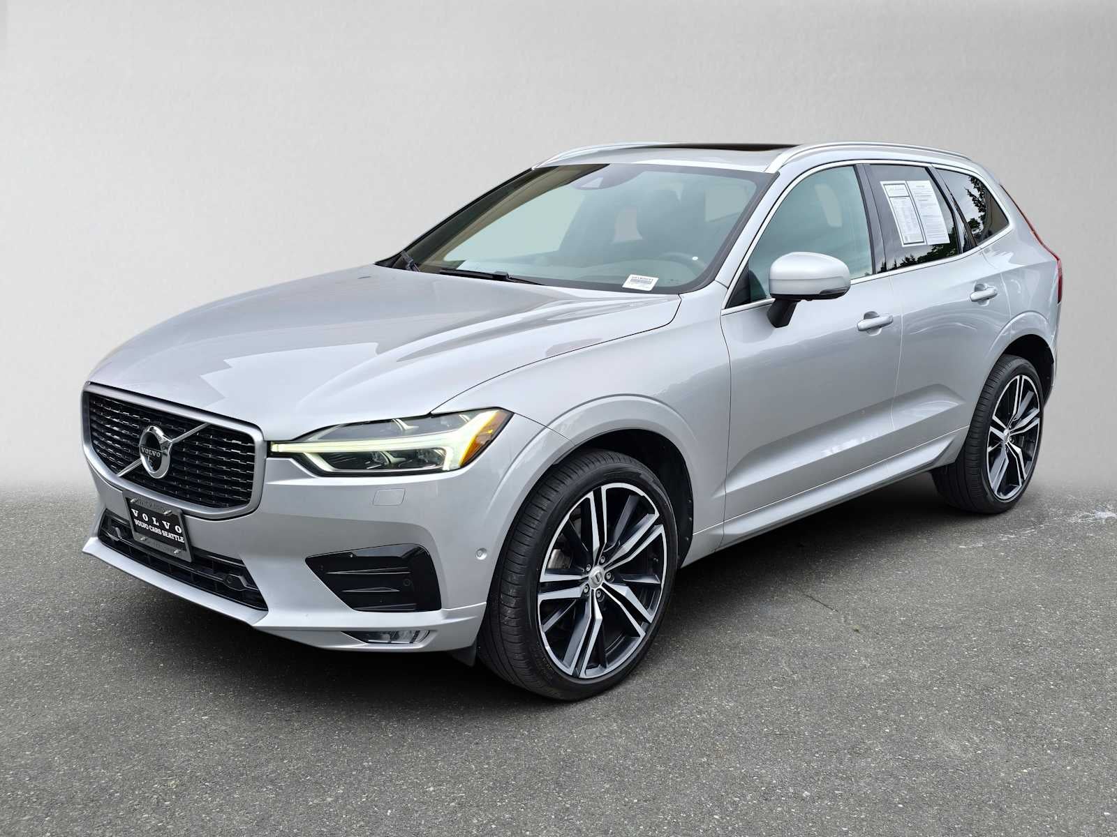 2018 Volvo XC60 R-Design