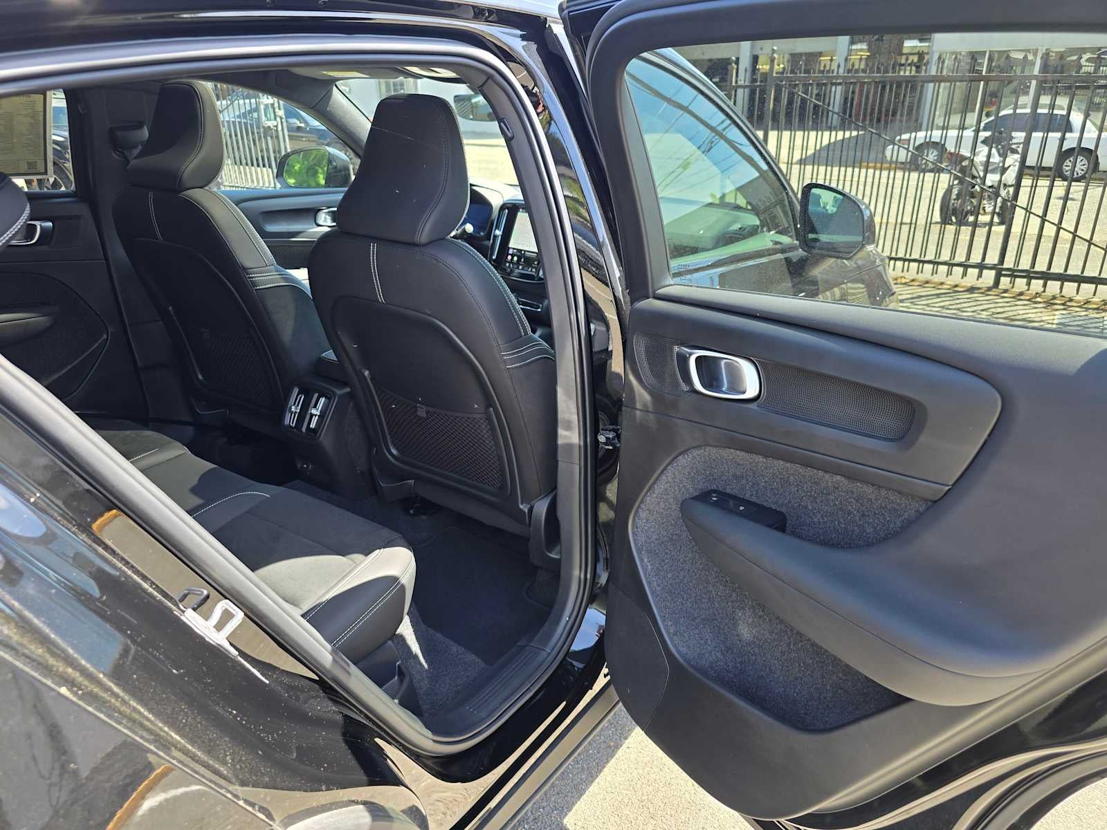 2023 Volvo C40 Recharge Pure Electric Plus