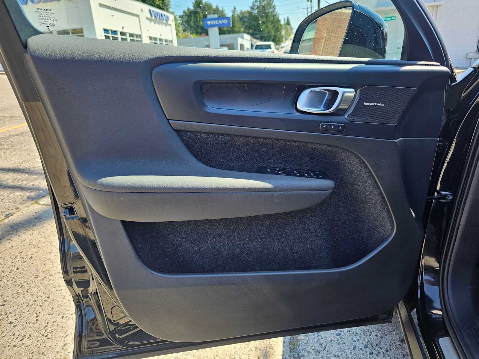2023 Volvo C40 Recharge Pure Electric Ultimate