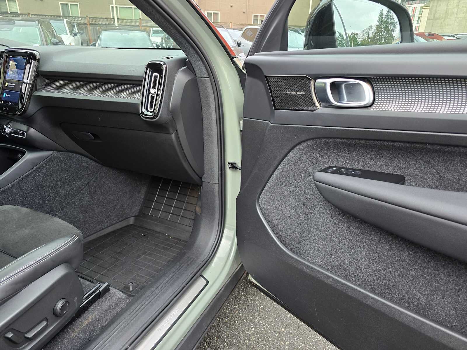 2022 Volvo XC40 Recharge Pure Electric Twin Ultimate