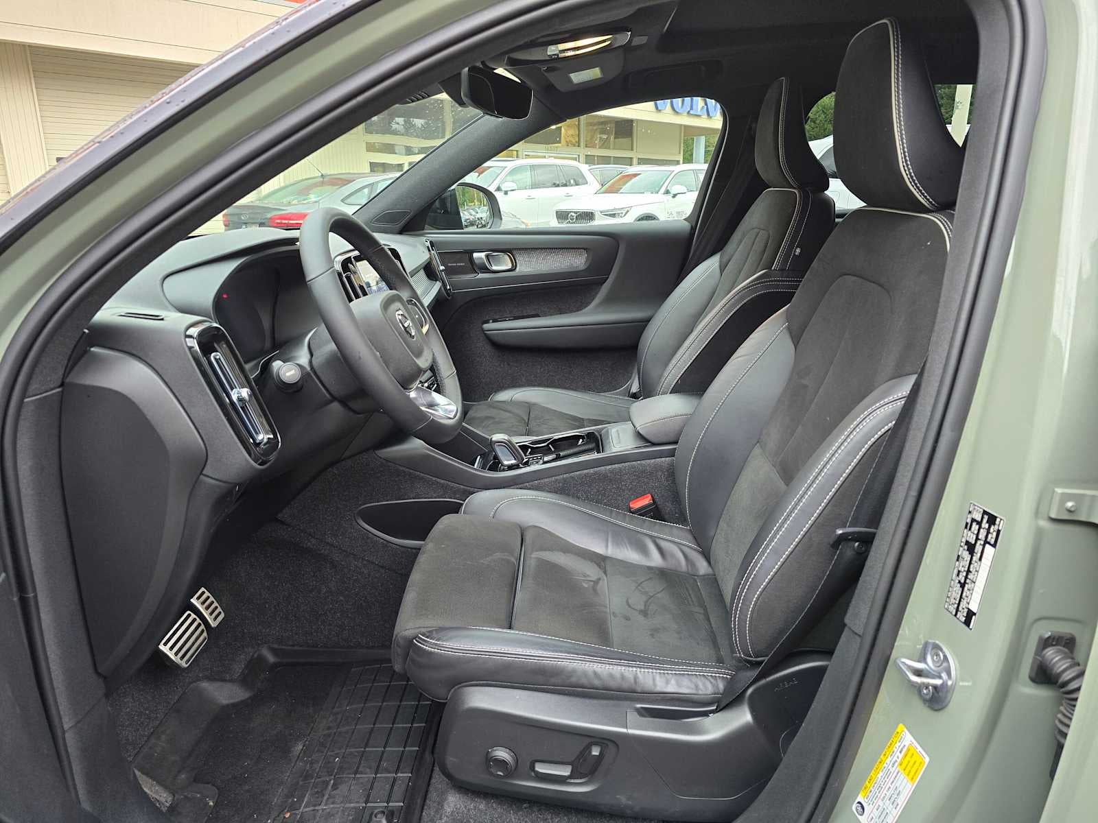 2022 Volvo XC40 Recharge Pure Electric Twin Ultimate