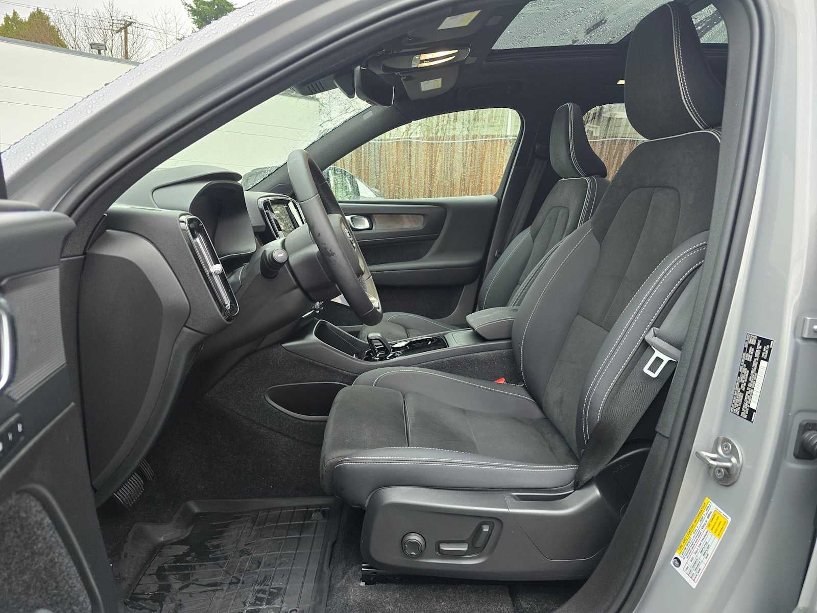 2023 Volvo XC40 Recharge Pure Electric Plus