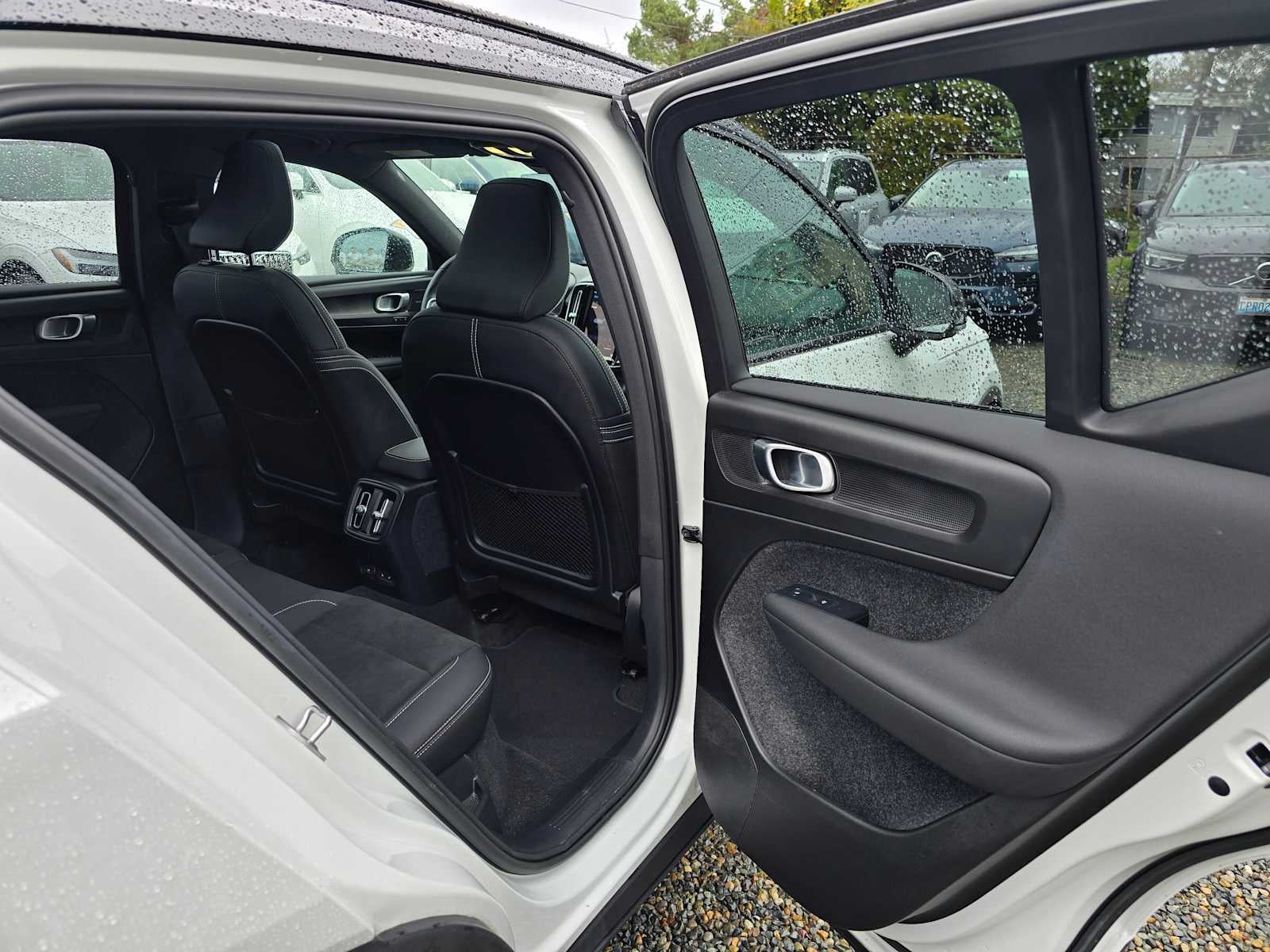 2023 Volvo XC40 Recharge Pure Electric Ultimate