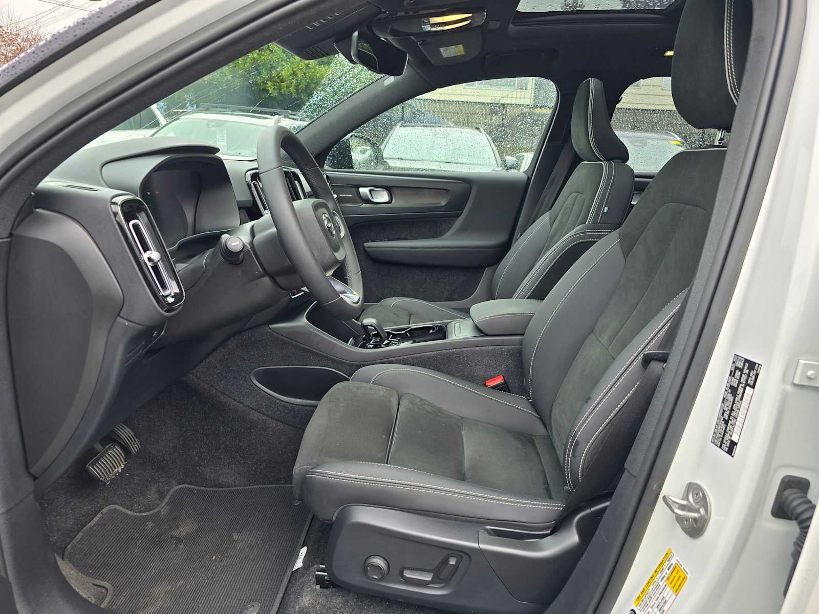 2023 Volvo XC40 Recharge Pure Electric Ultimate