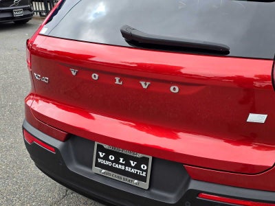 2021 Volvo XC40 Recharge P8 eAWD Pure Electric