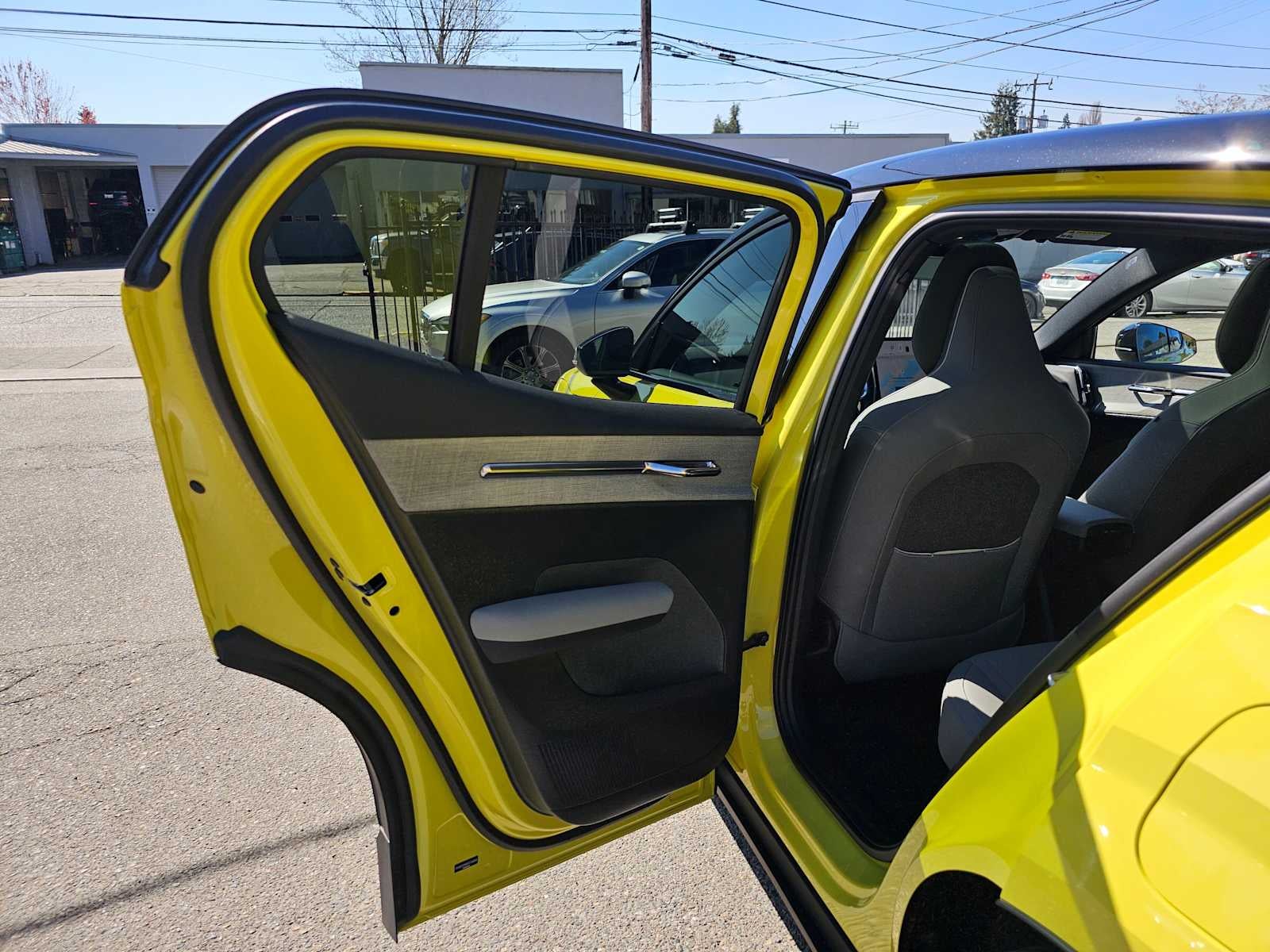 2025 Volvo EX30 Plus