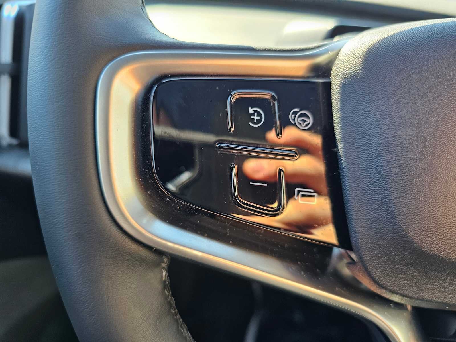 2025 Volvo EX30 Plus