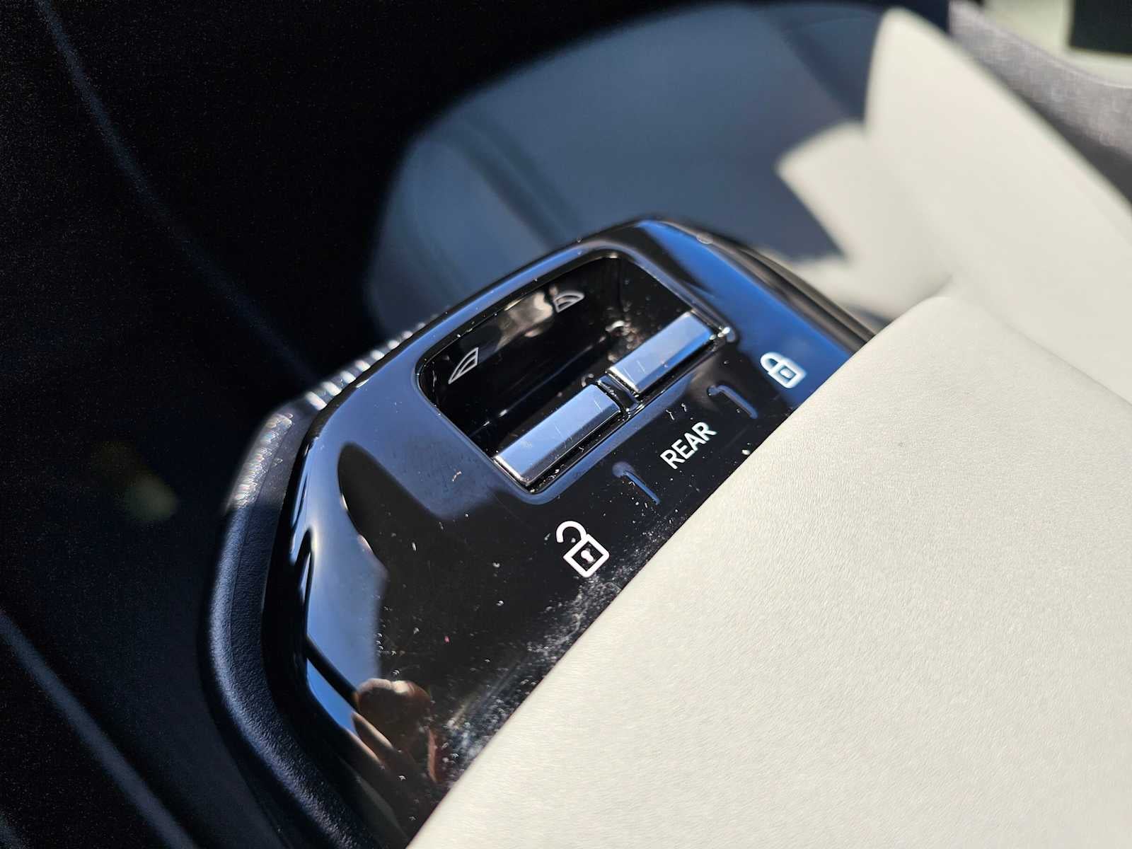 2025 Volvo EX30 Plus
