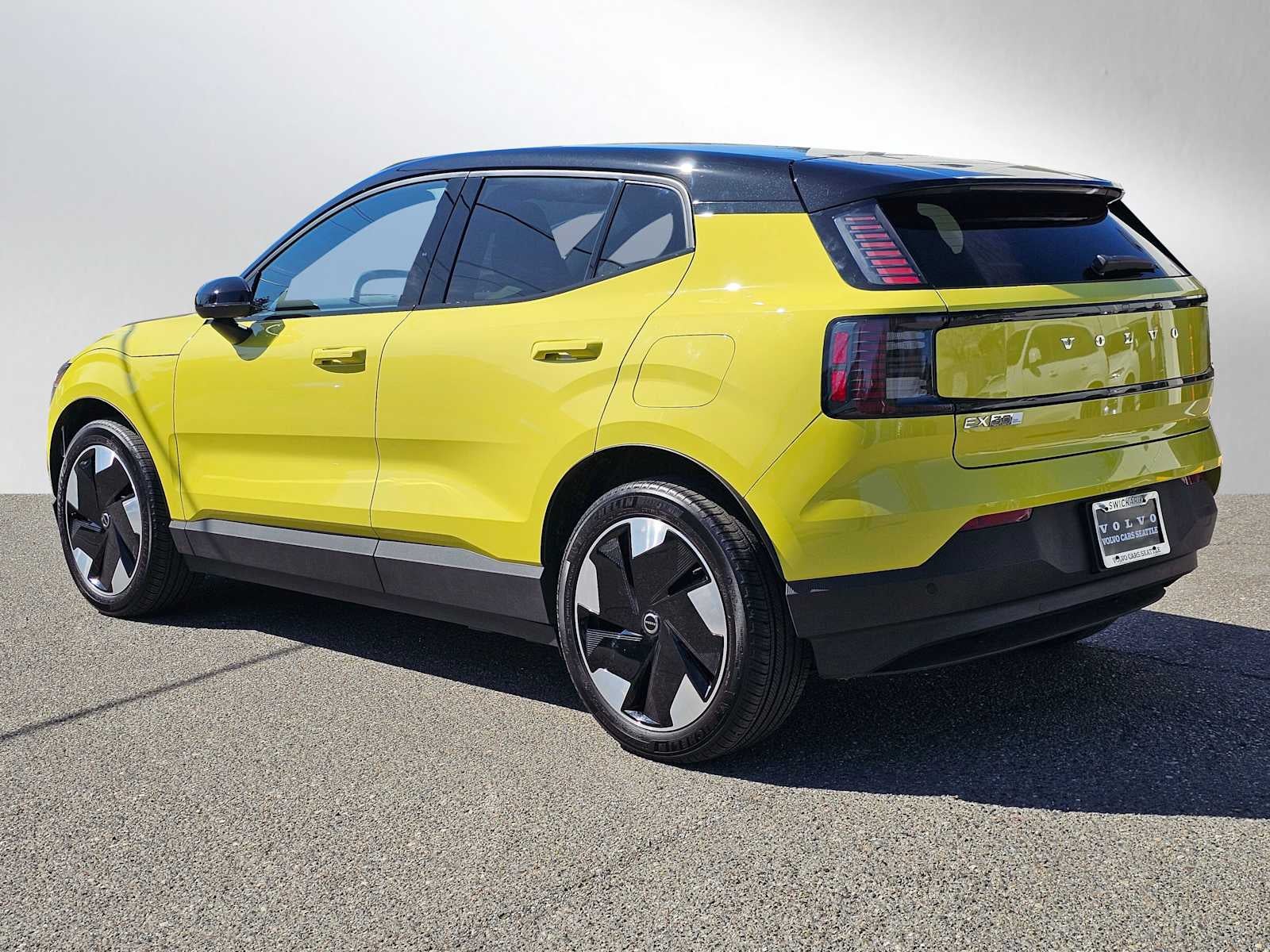2025 Volvo EX30 Plus