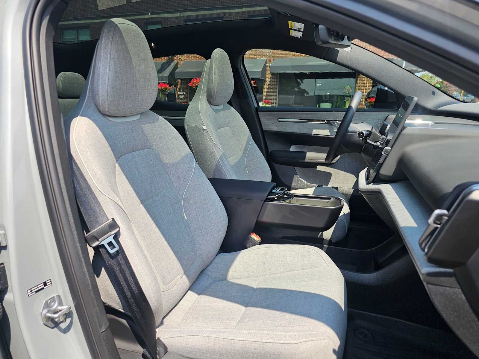 2025 Volvo EX30 Ultra