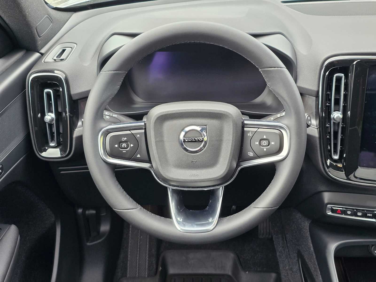 2024 Volvo XC40 Recharge Pure Electric Plus