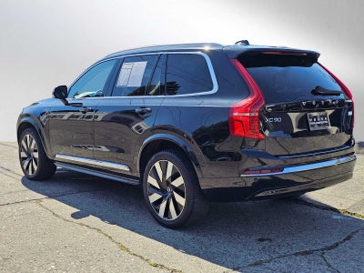 2023 Volvo XC90 Recharge Plug-In Hybrid Ultimate Bright Theme