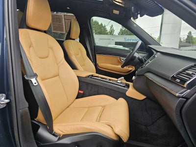 2023 Volvo XC90 Recharge Plug-In Hybrid Ultimate Bright Theme