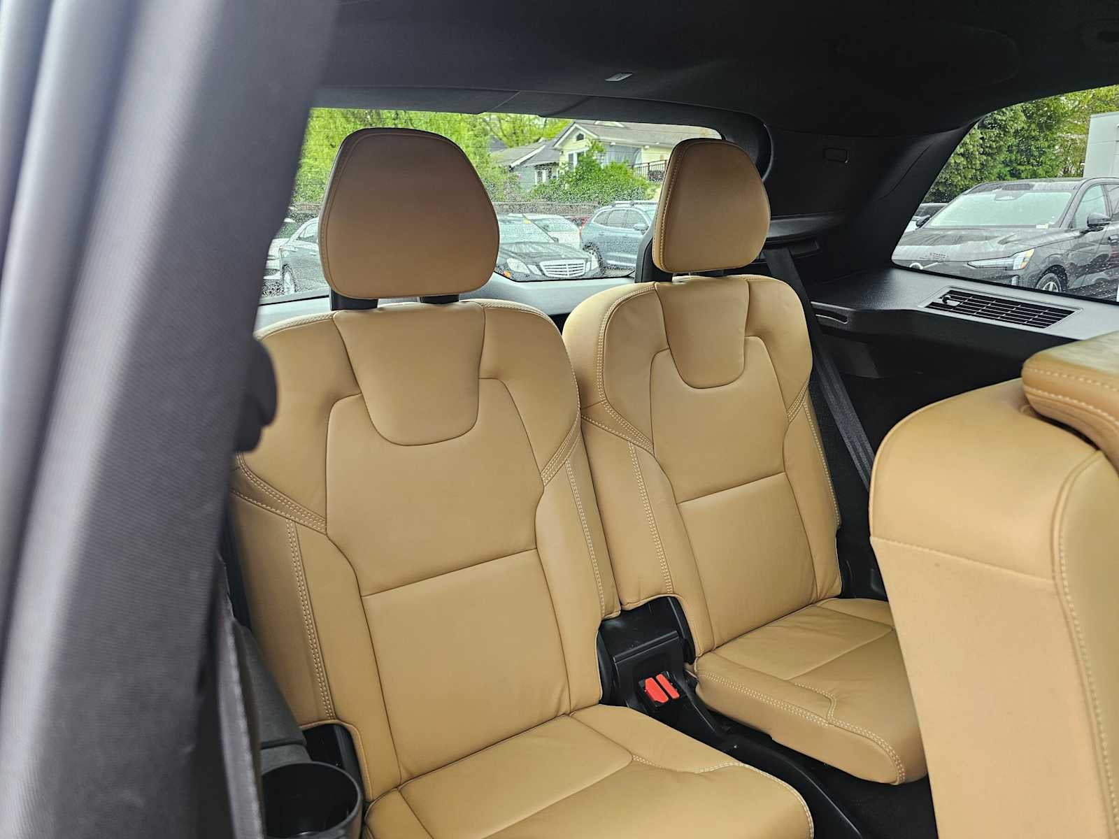 2023 Volvo XC90 Recharge Plug-In Hybrid Ultimate Bright Theme