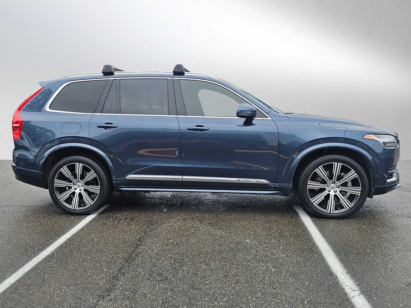 2023 Volvo XC90 Recharge Plug-In Hybrid Ultimate Bright Theme