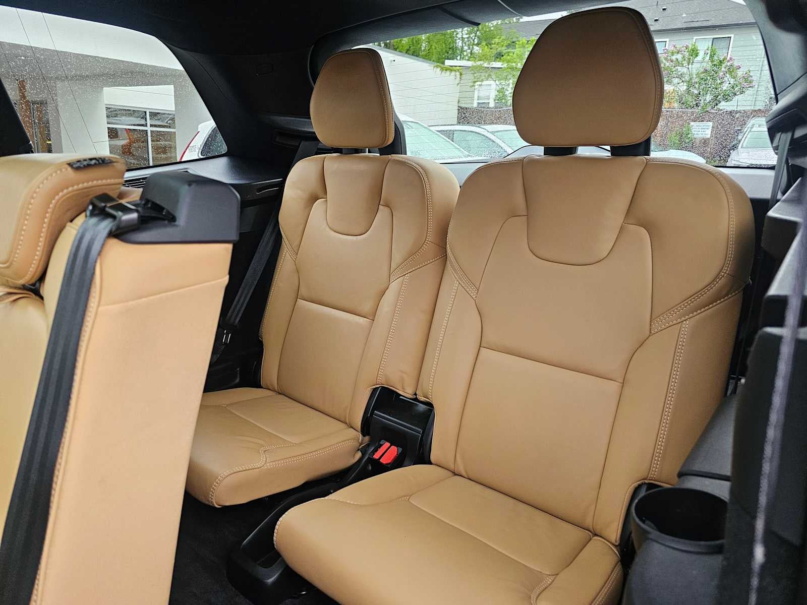 2023 Volvo XC90 Recharge Plug-In Hybrid Ultimate Bright Theme