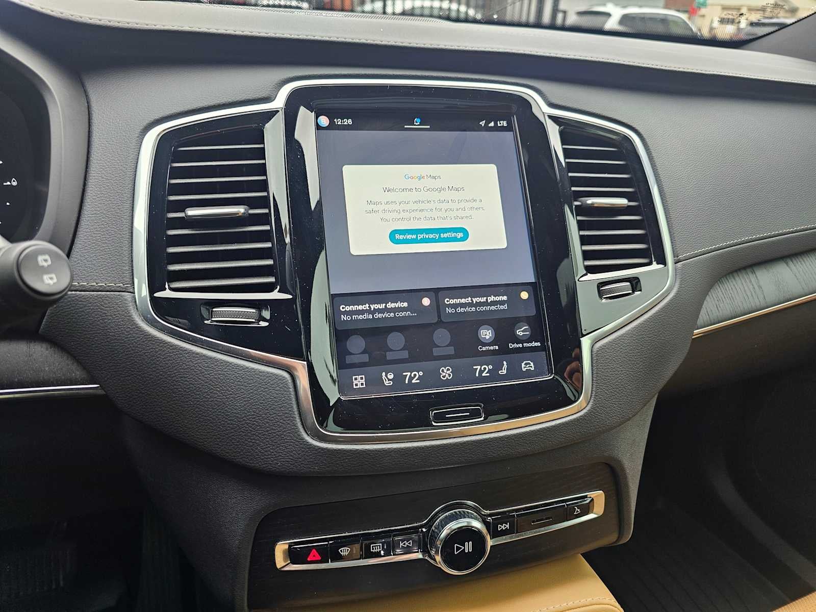 2023 Volvo XC90 Recharge Plug-In Hybrid Ultimate Bright Theme