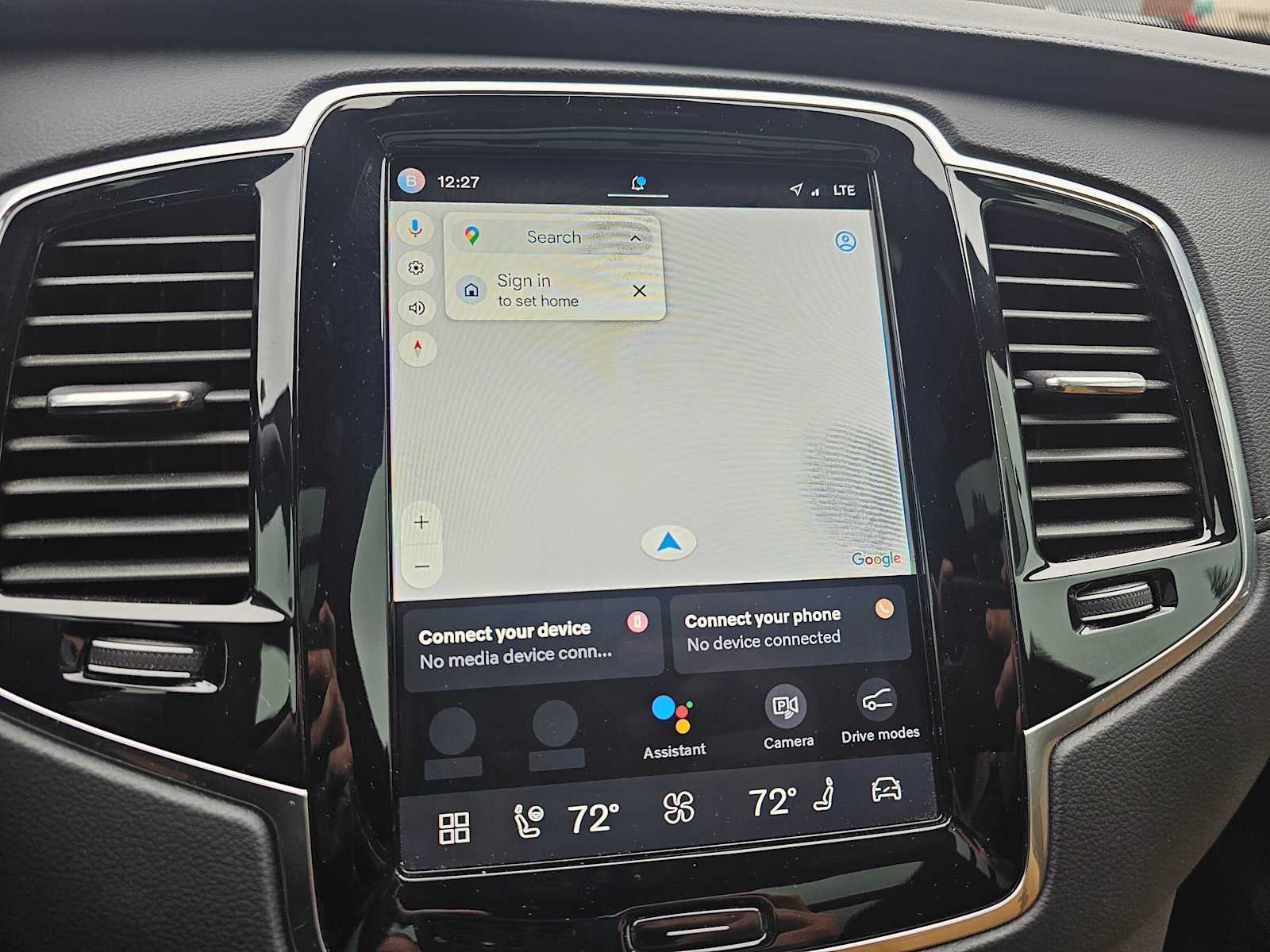 2023 Volvo XC90 Recharge Plug-In Hybrid Ultimate Bright Theme