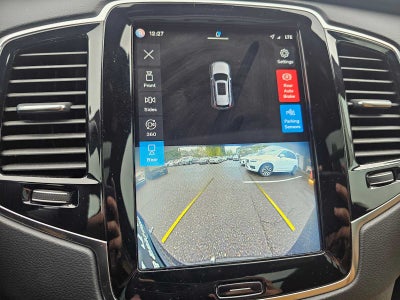 2023 Volvo XC90 Recharge Plug-In Hybrid Ultimate Bright Theme