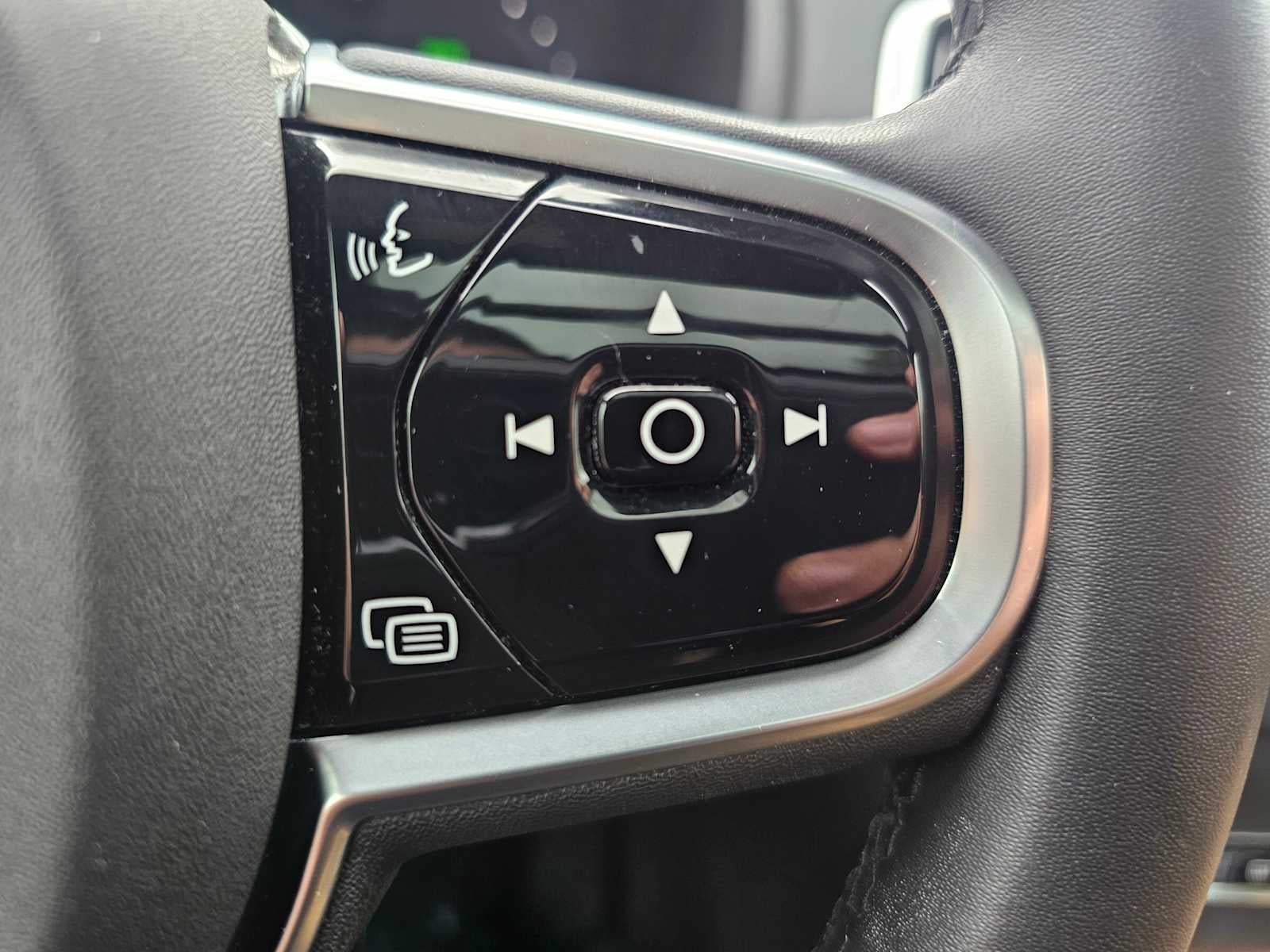 2023 Volvo XC90 Recharge Plug-In Hybrid Ultimate Bright Theme