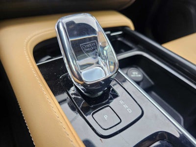 2023 Volvo XC90 Recharge Plug-In Hybrid Ultimate Bright Theme