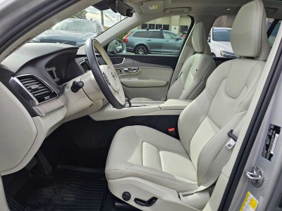 2024 Volvo XC90 Recharge Plug-In Hybrid Plus Bright Theme