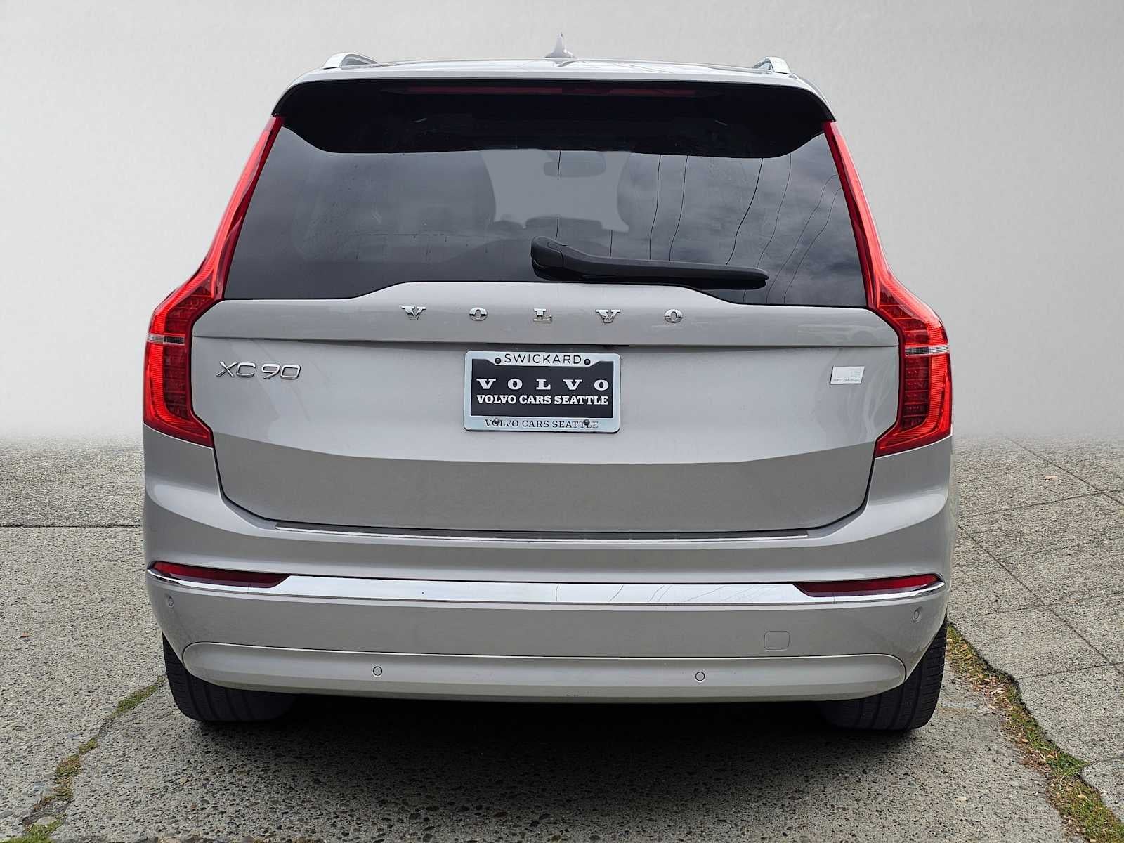 2024 Volvo XC90 Recharge Plug-In Hybrid Plus Bright Theme