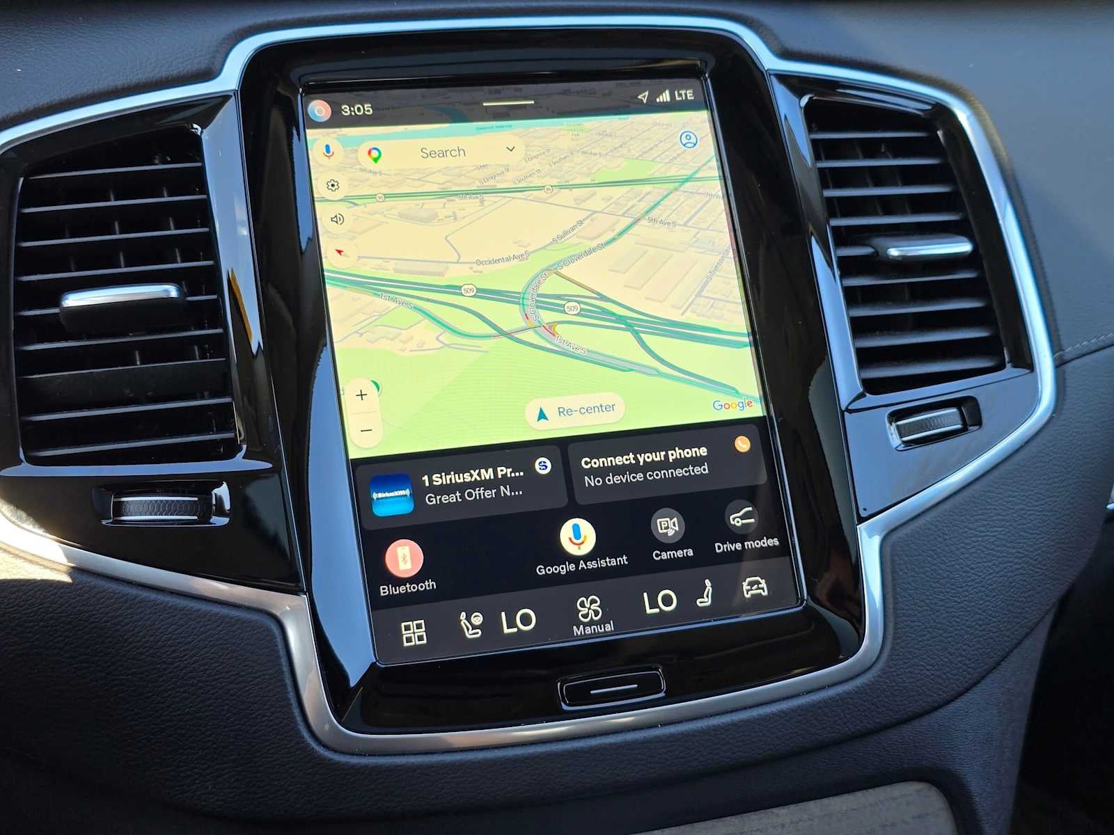 2024 Volvo XC90 Recharge Plug-In Hybrid Ultimate Bright Theme