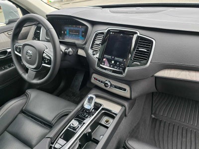 2024 Volvo XC90 Recharge Plug-In Hybrid Ultimate Bright Theme