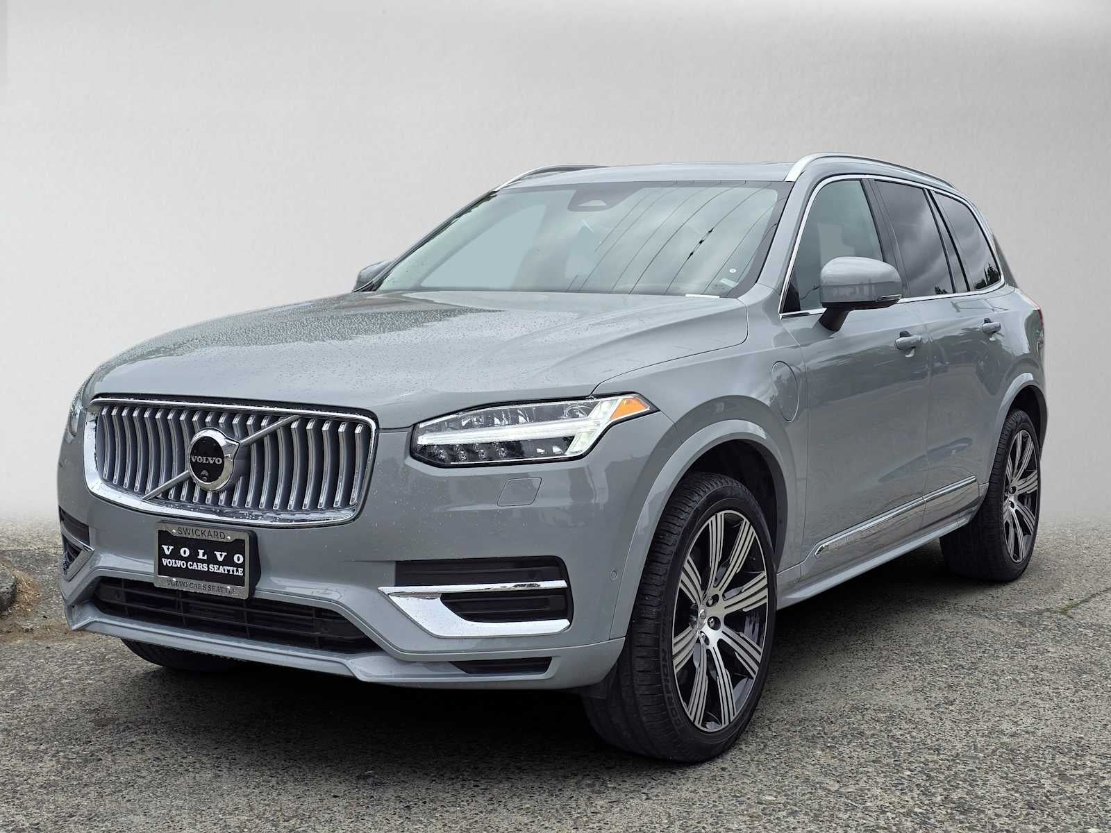 2024 Volvo XC90 Recharge Plug-In Hybrid Ultimate Bright Theme