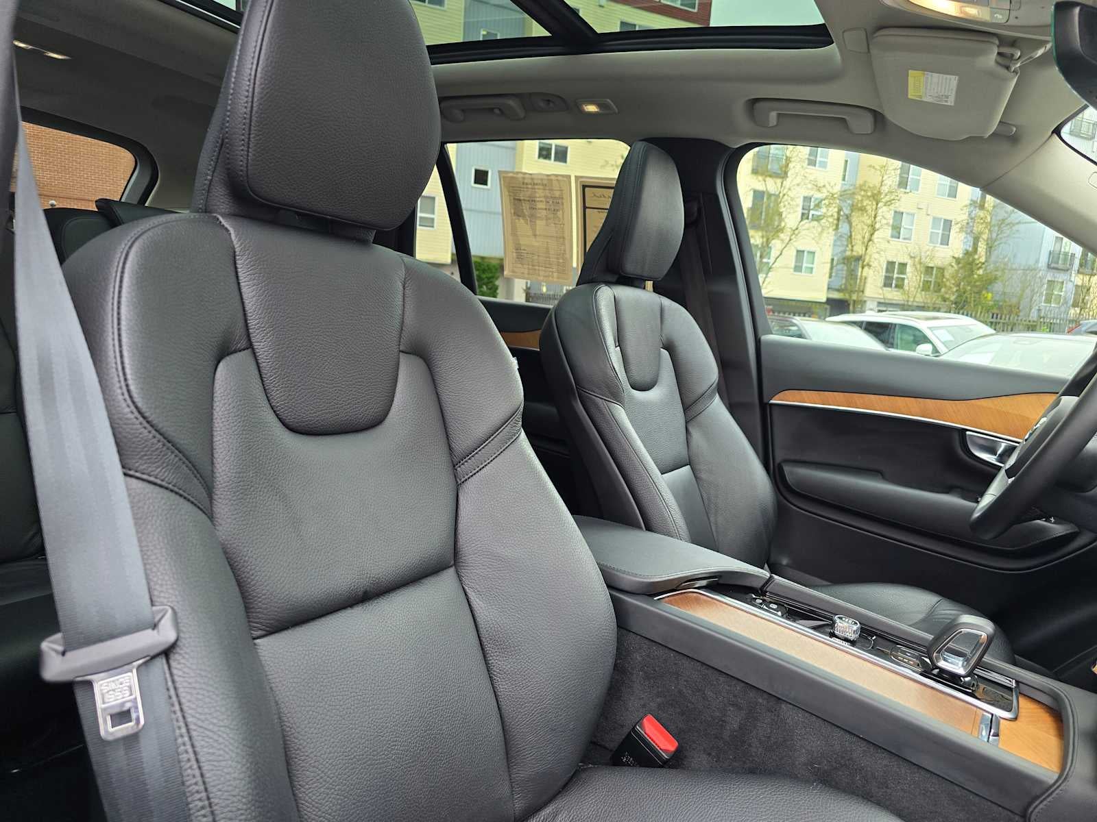 2023 Volvo XC90 Recharge Plug-In Hybrid Plus Bright Theme