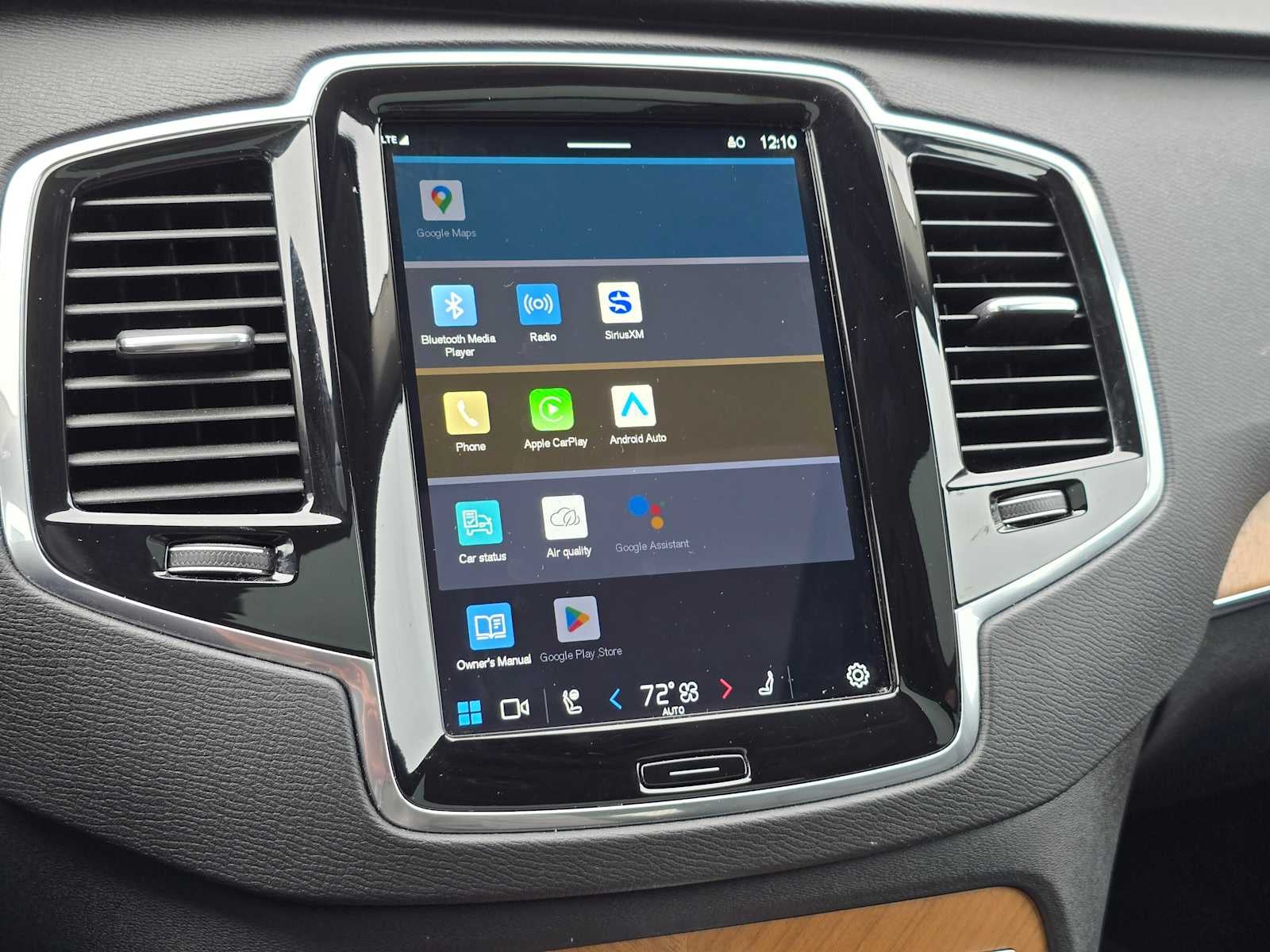 2023 Volvo XC90 Recharge Plug-In Hybrid Plus Bright Theme