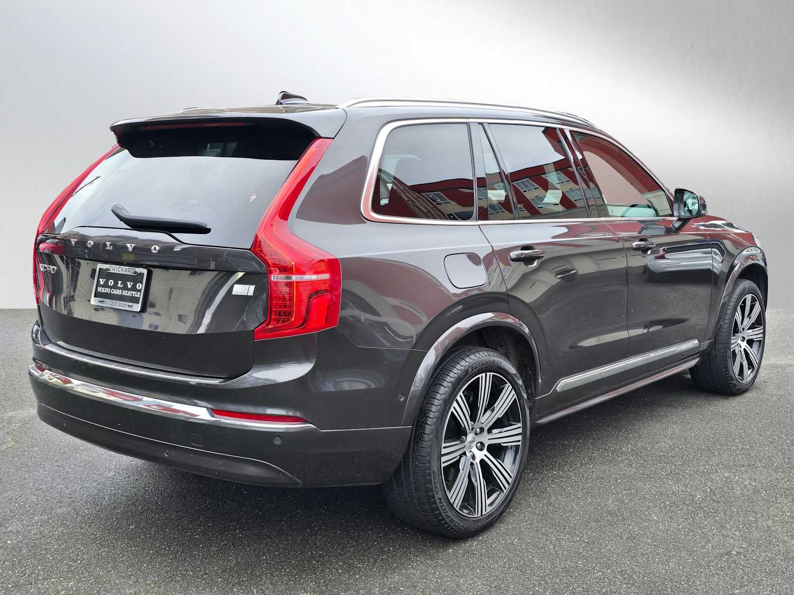 2023 Volvo XC90 Recharge Plug-In Hybrid Plus Bright Theme