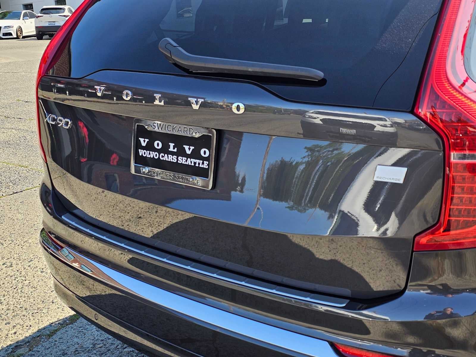 2023 Volvo XC90 Recharge Plug-In Hybrid Plus Bright Theme