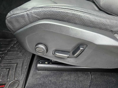 2023 Volvo XC90 Recharge Plug-In Hybrid Plus Dark Theme